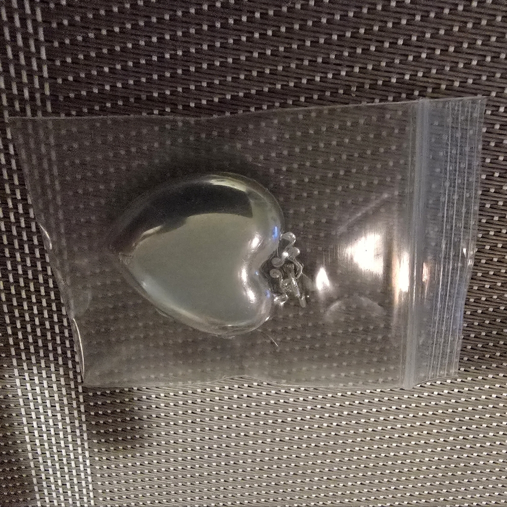 😎Silver Heart Locket Pendant Necklace